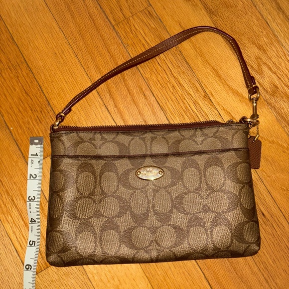 Coach Bag - Picture 4 of 4